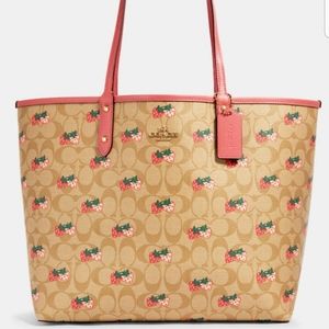Nwt Coach reversible city strawberry tote